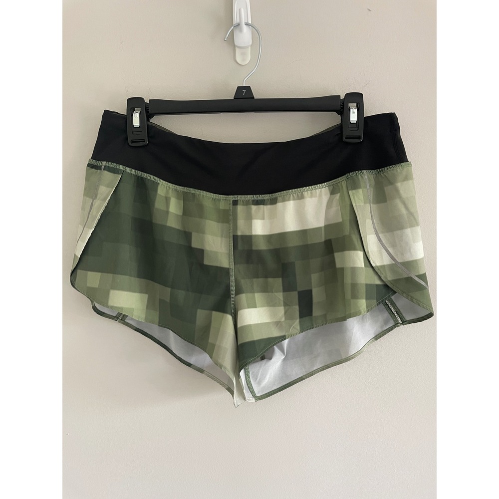 Lululemon Run Speed Shorts Green Digital Pixel Camo Black Waistband Size 8